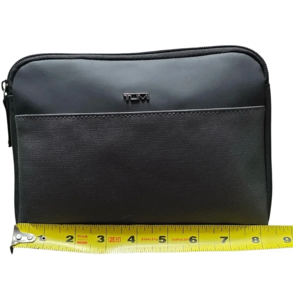 TUMI for Delta Black Travel Amenity Bag Case Zipper Pouch Organizer 8x6